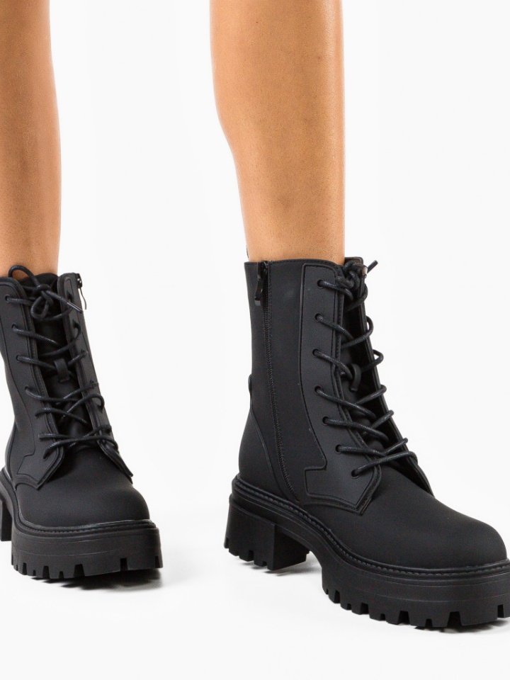 Ghete dama Nadine Negre