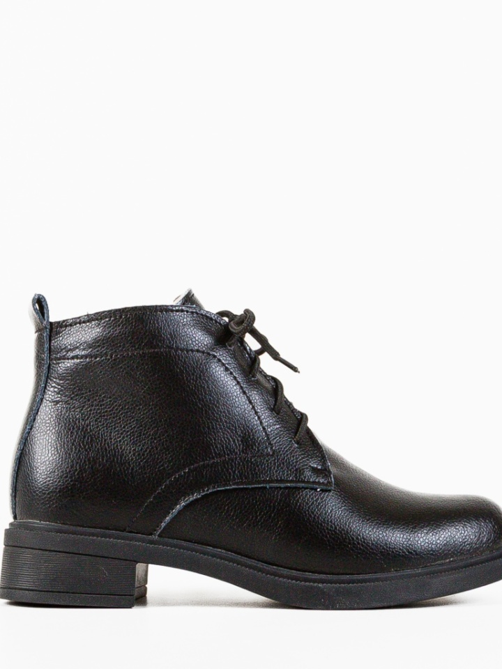 Ghete dama Tenzin Bej