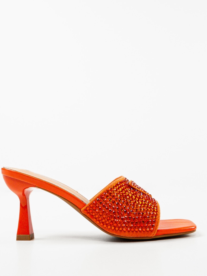 Saboti dama Davila Portocalii