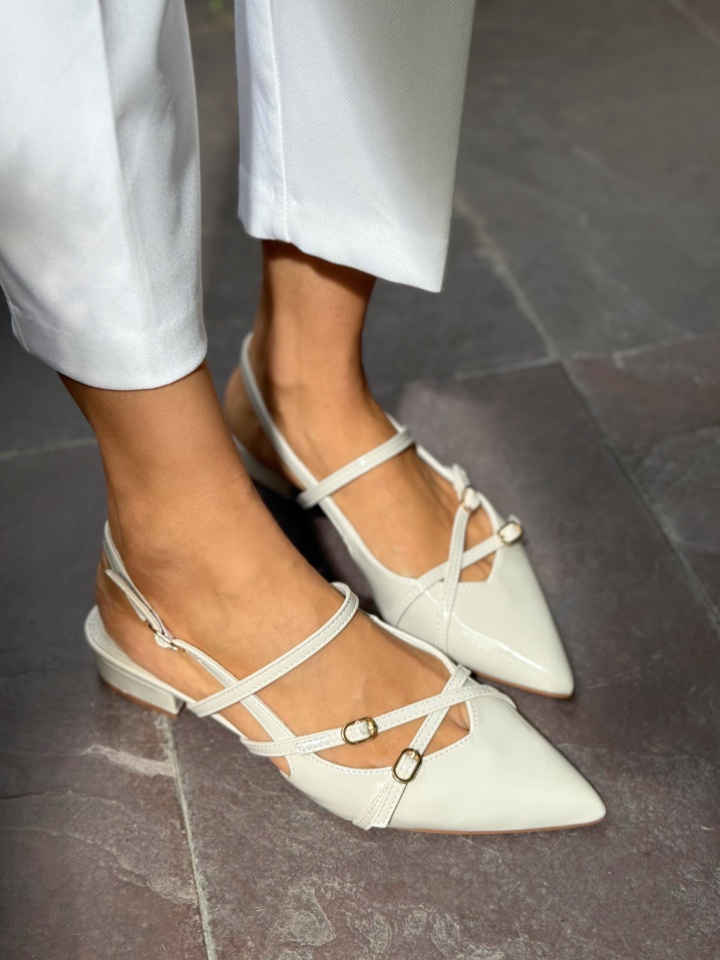 Balerini dama Mitra Negre