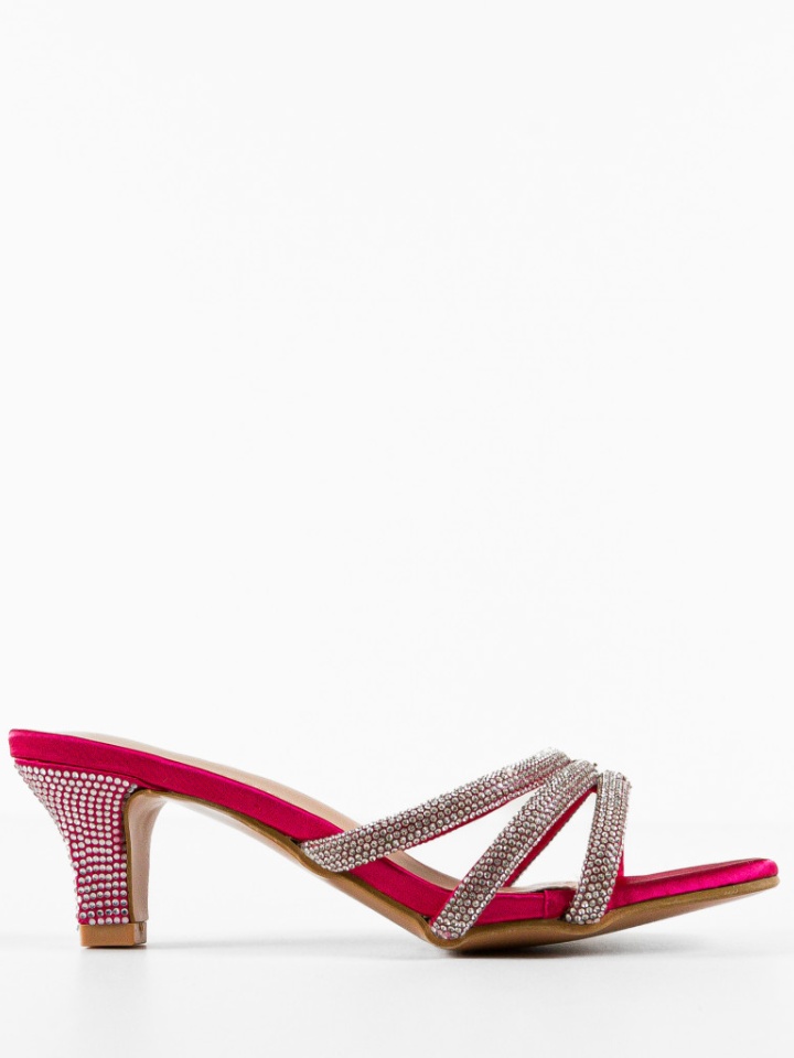 Saboti dama Lupita Verzi