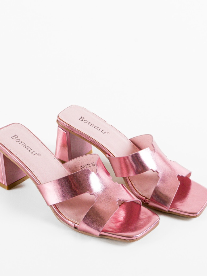 Saboti dama Hikmat Argintii