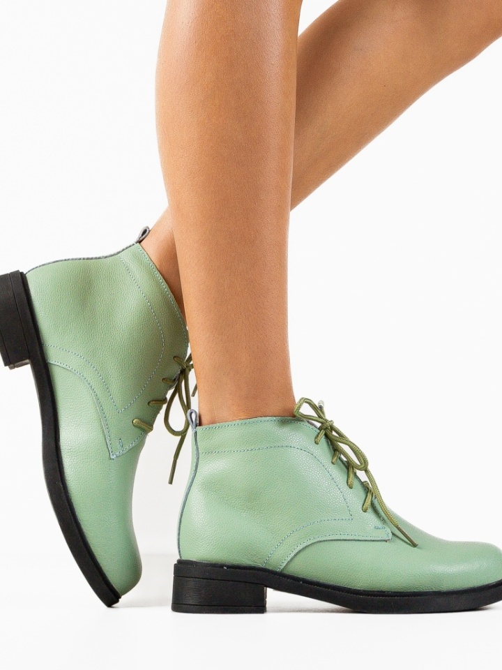 Ghete dama Tenzin Bej