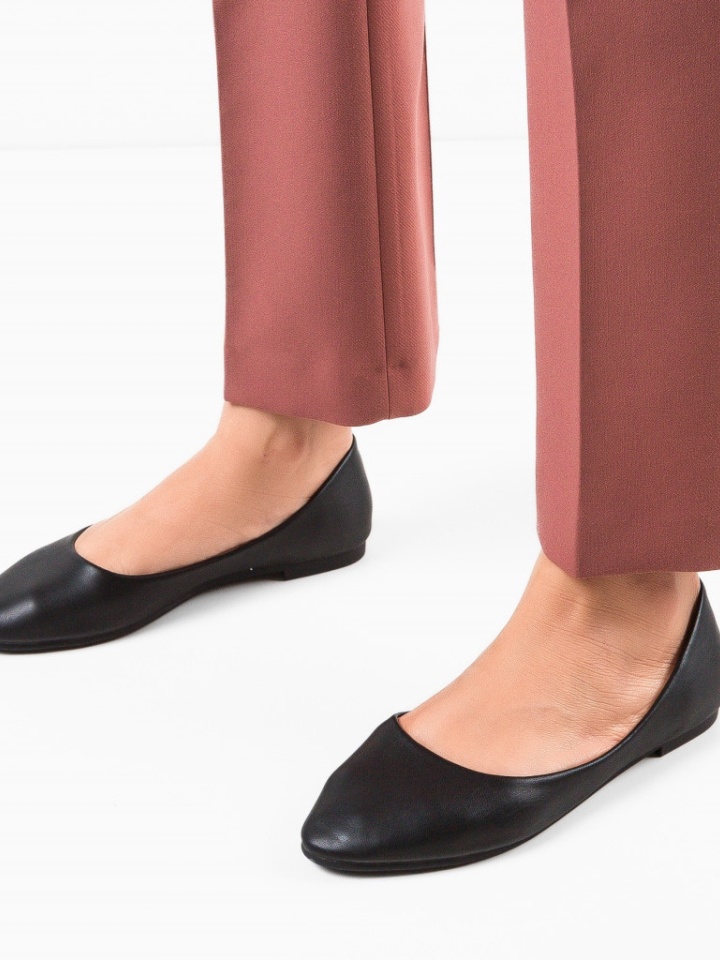 Balerini dama Kandar Roz