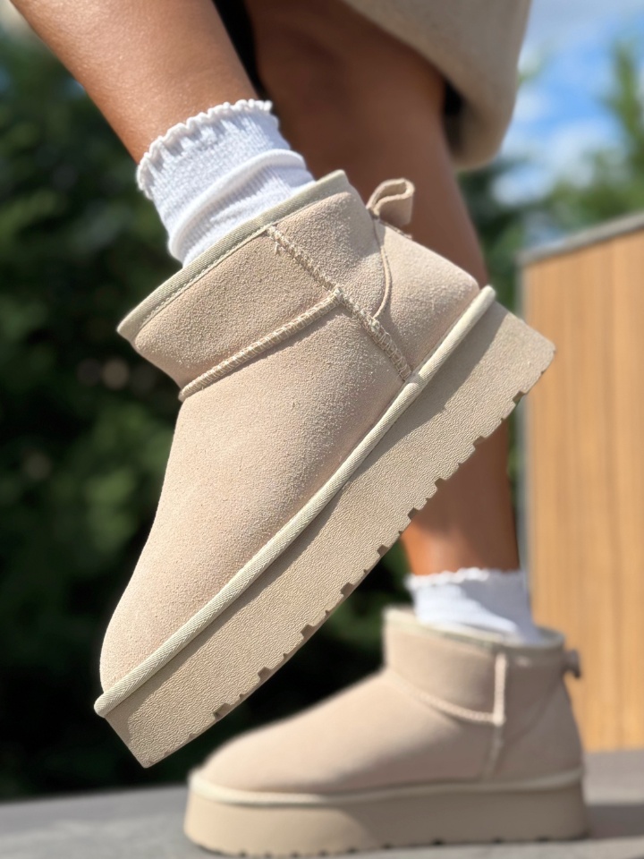 Cizme tip Ug Dayana Bej