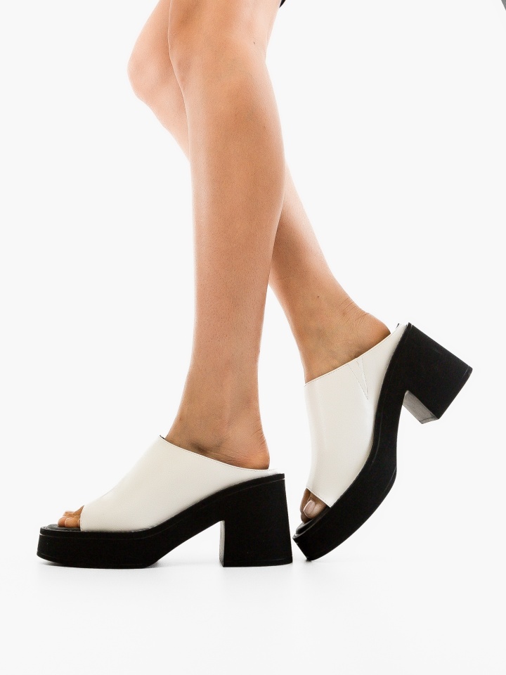 Saboti dama Stanle Negri