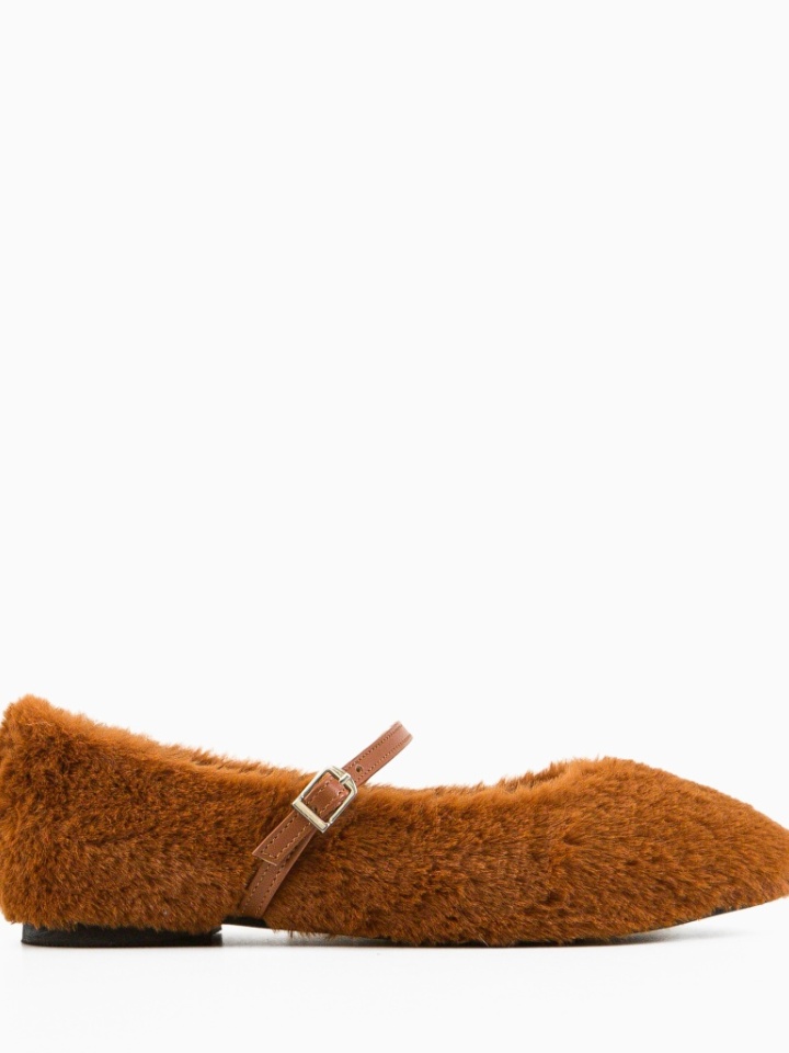 Balerini dama Pufulet Negri