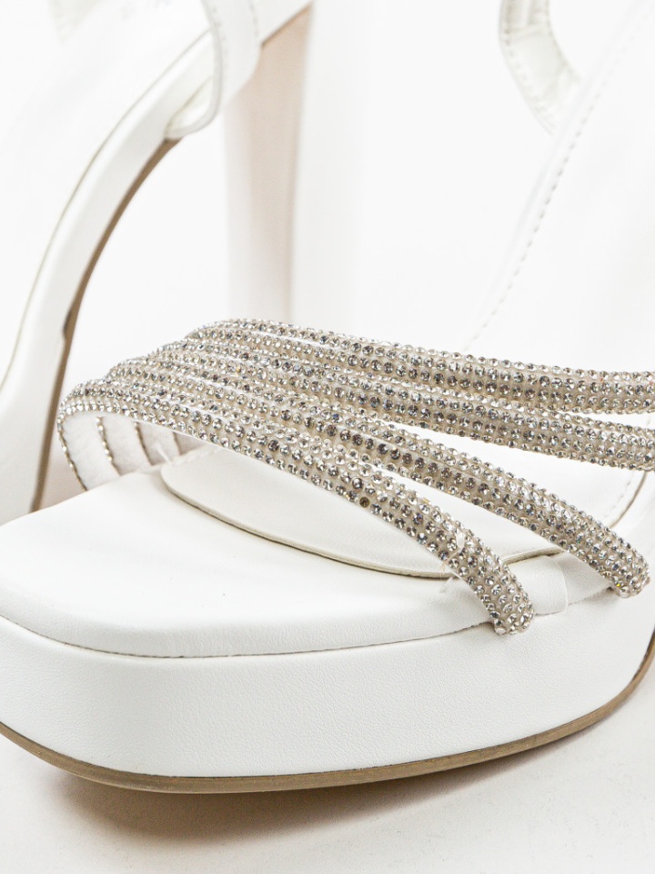 Sandale cu toc Georgia Albe