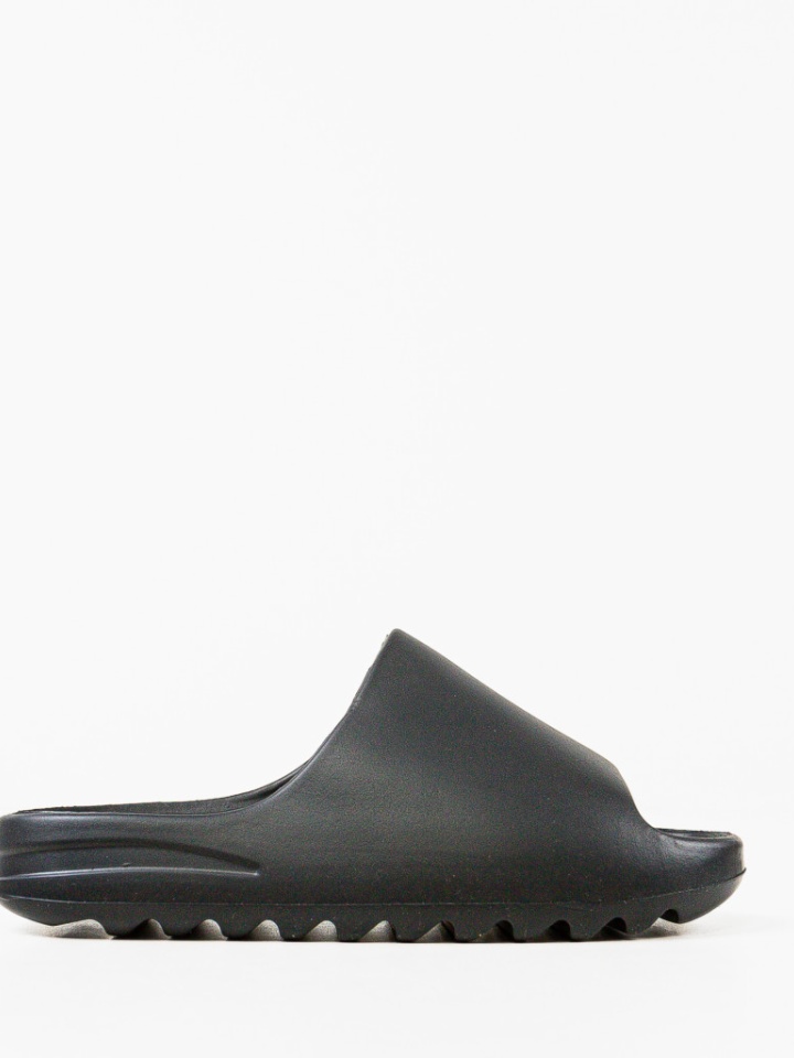 Papuci dama Banuta Negri