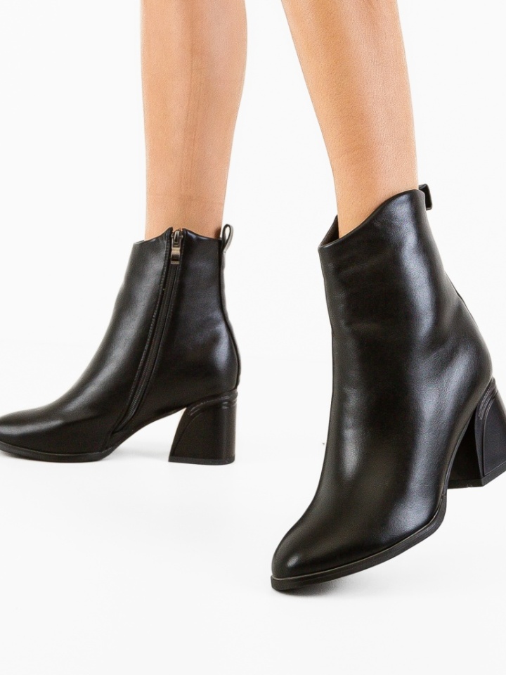 Botine dama Kara Negre