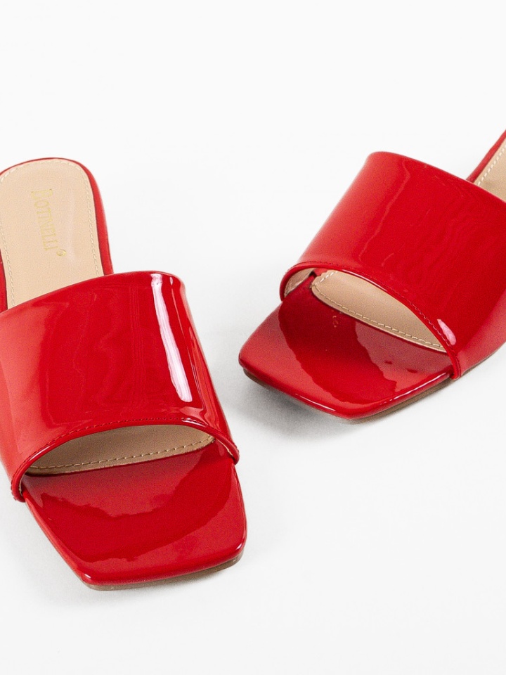 Saboti dama Badulf Mov