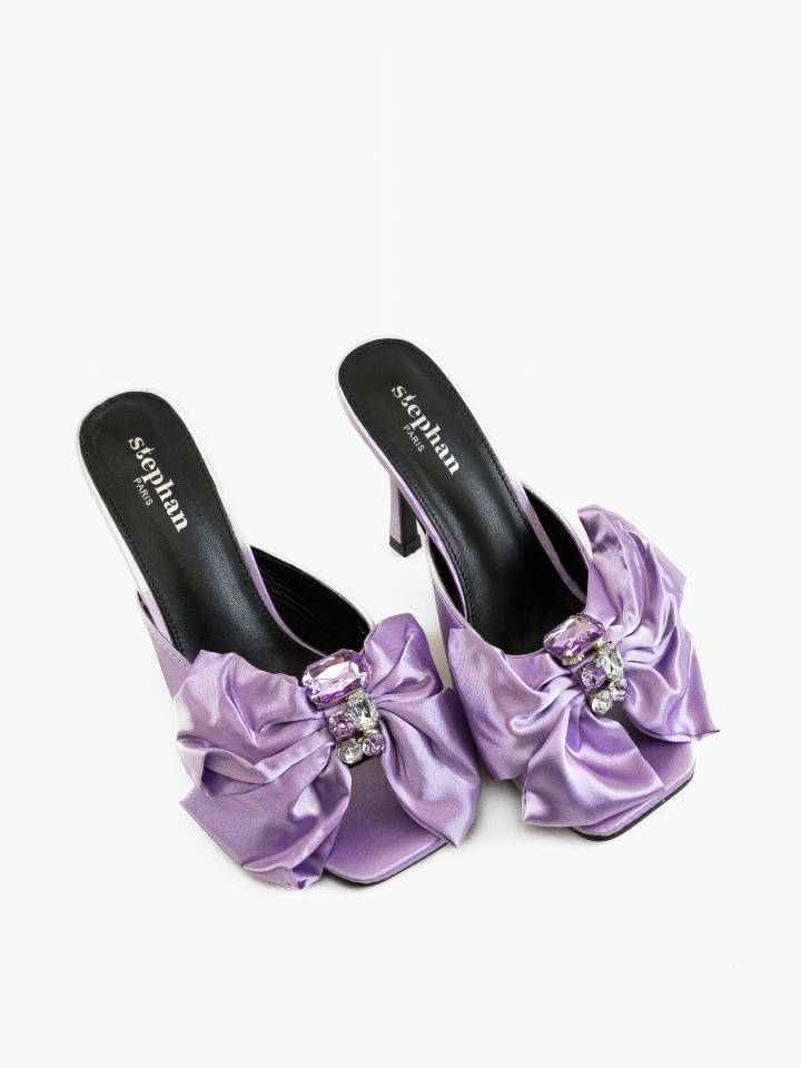 Saboti dama Paige Negri