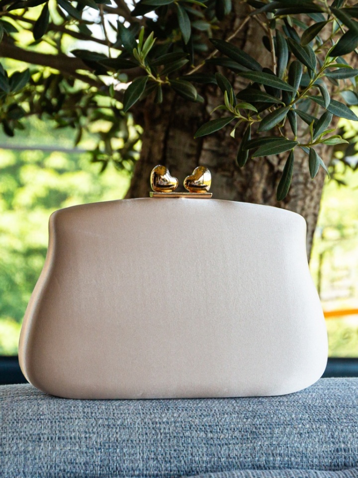 Geanta plic Heart Bej