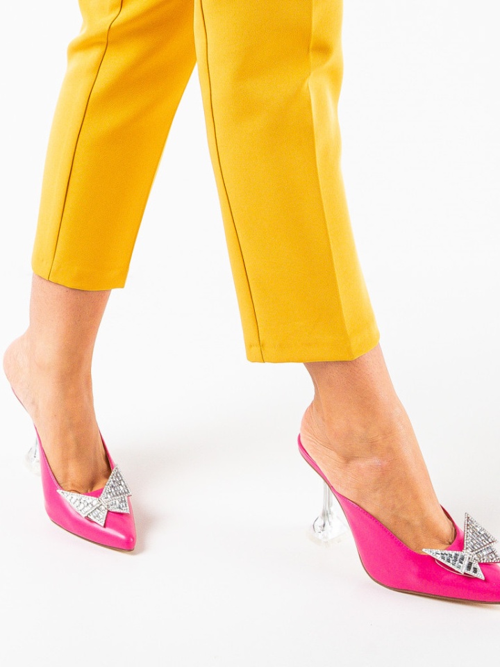 Saboti dama Whartoni Albi