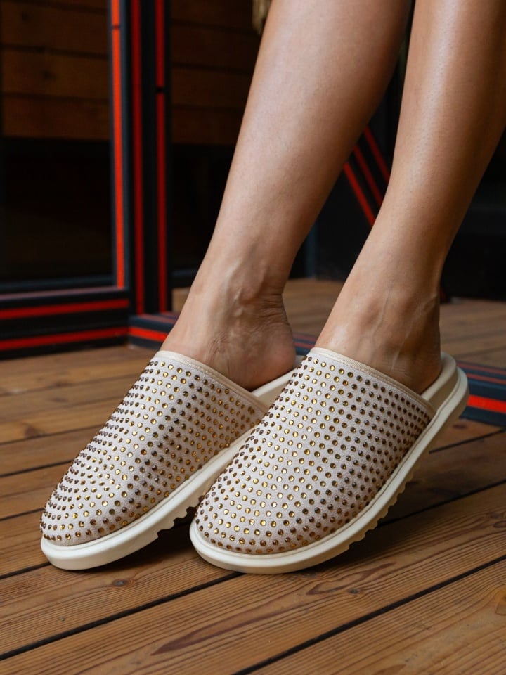 Saboti dama Brike Bej