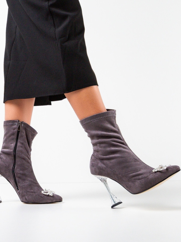 Botine dama Deryny Bej