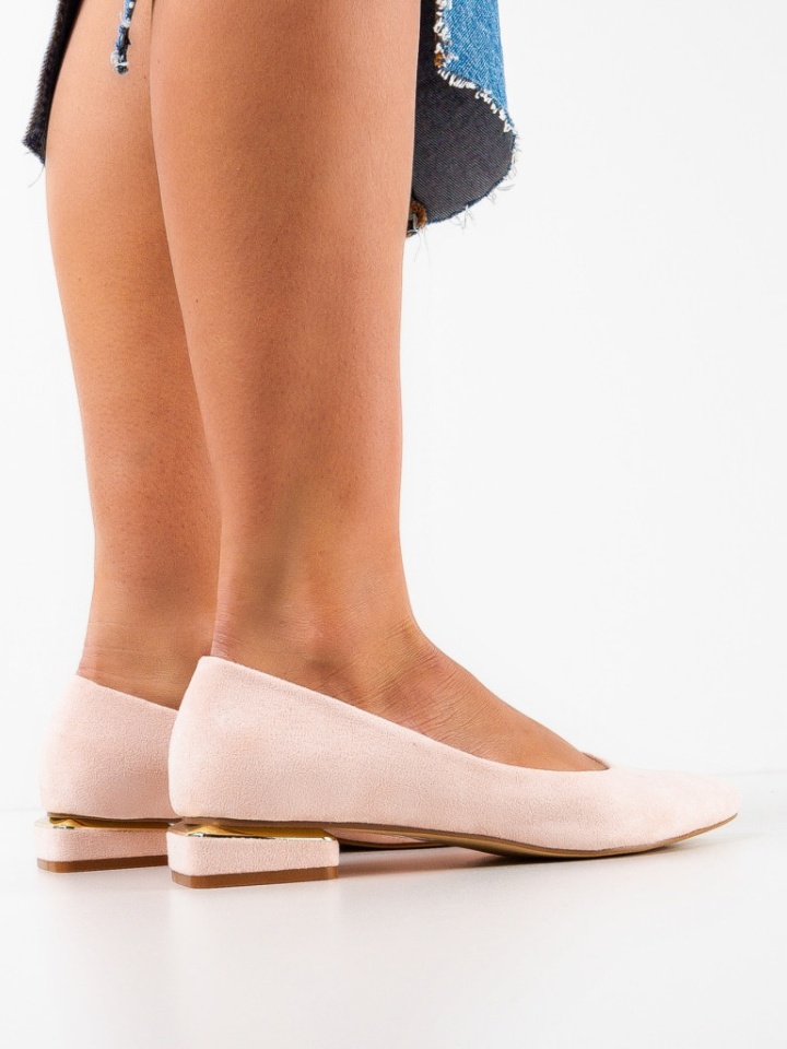 Balerini dama Chira Negri