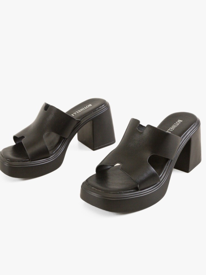 Saboti dama Gakal Albi