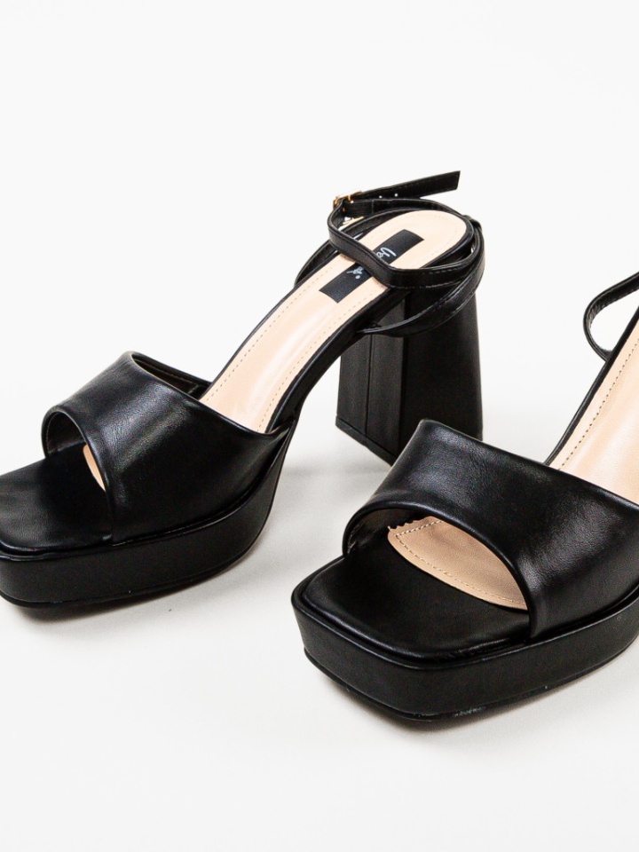 Sandale cu toc Flaviana Negre