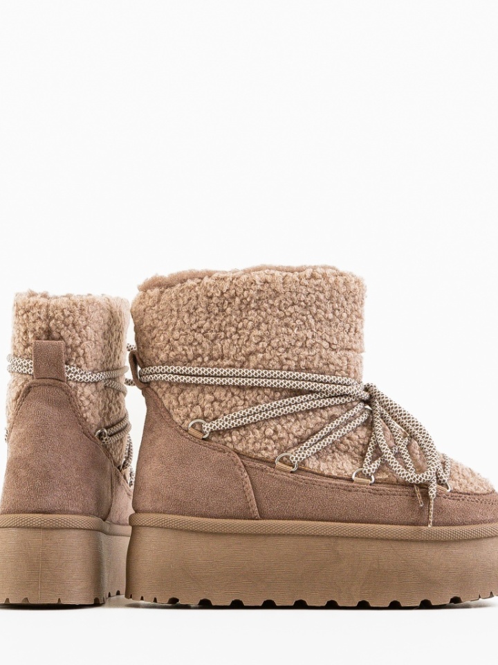 Ghete dama Kmile Bej