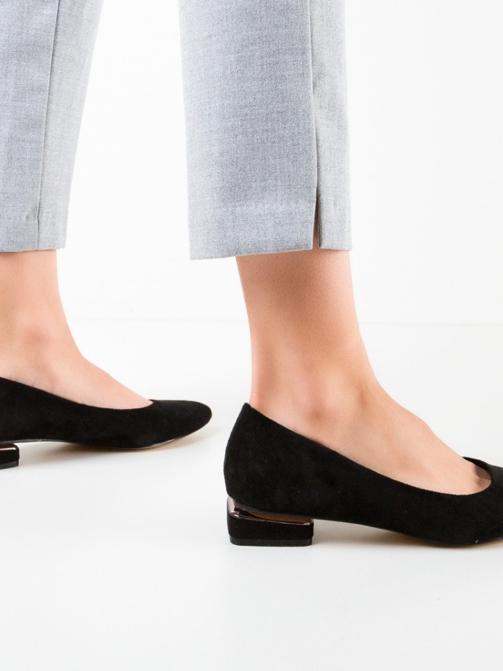 Balerini dama Chira Negri