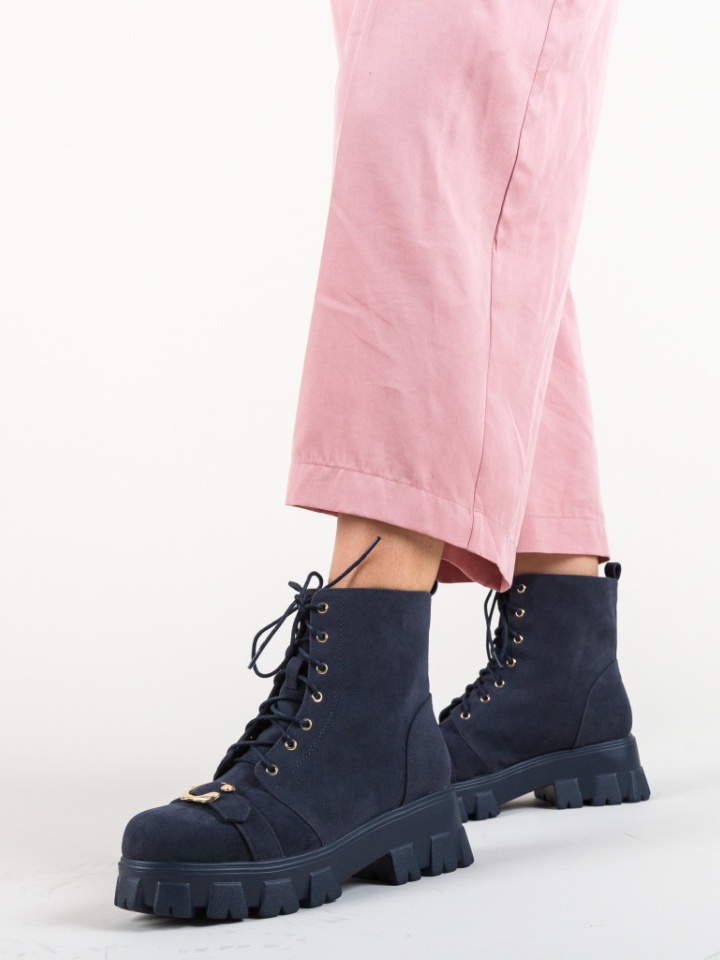 Ghete Raees Bleumarin