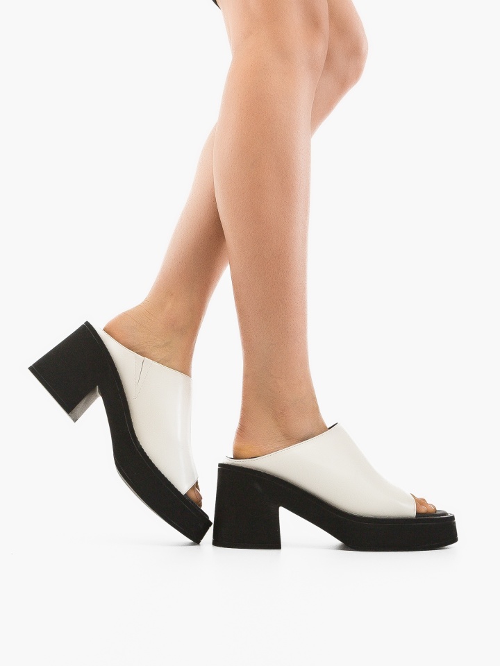 Saboti dama Stanle Negri