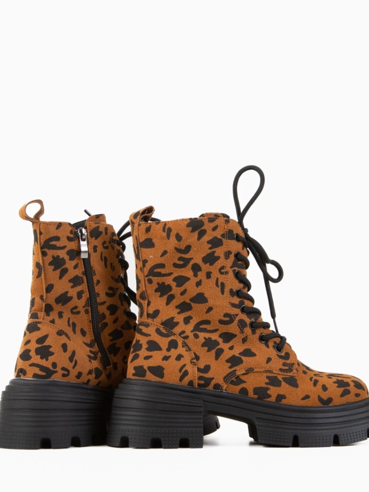 Ghete dama Carnac Maro