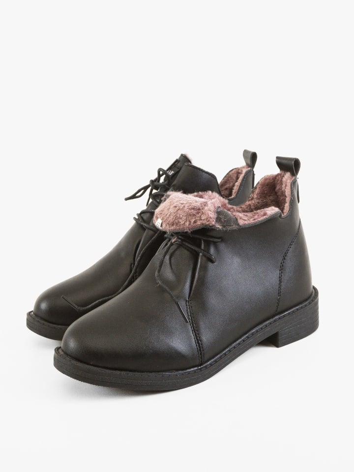 Ghete dama Luot Negre