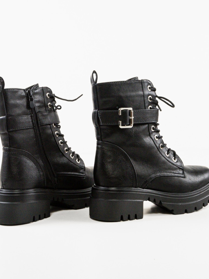 Ghete dama Oplaka Negre