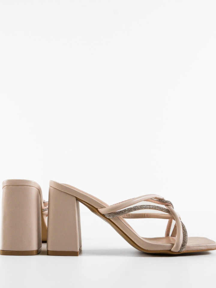 Saboti dama Fulvias Albi