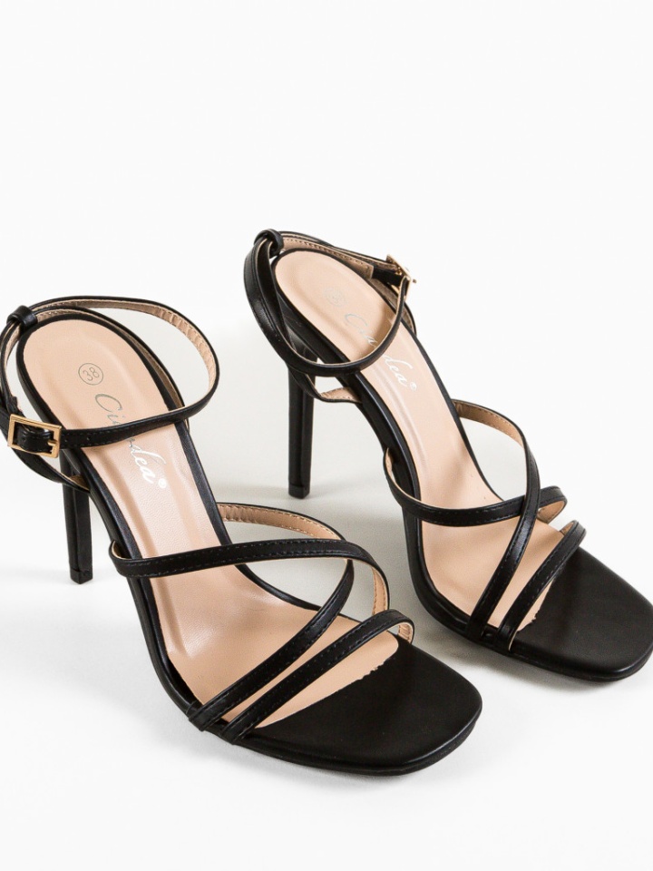 Sandale cu toc Chione Negre