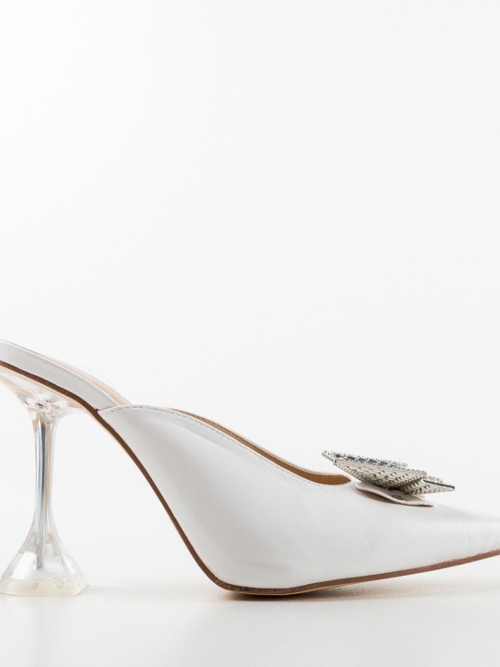 Saboti dama Whartoni Albi