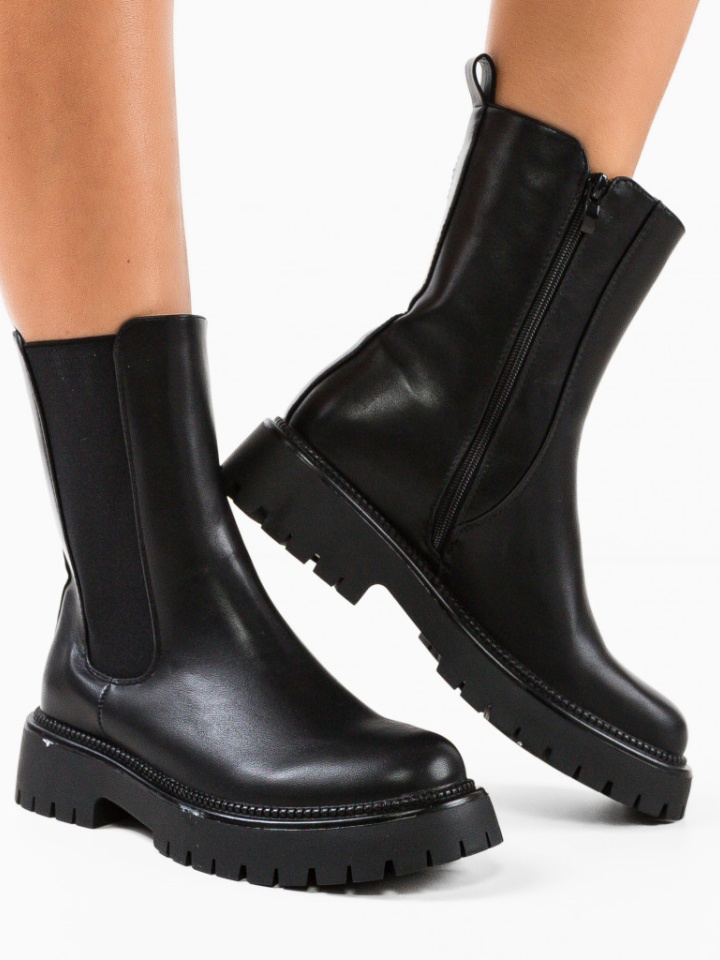 Ghete dama Alysha Negre