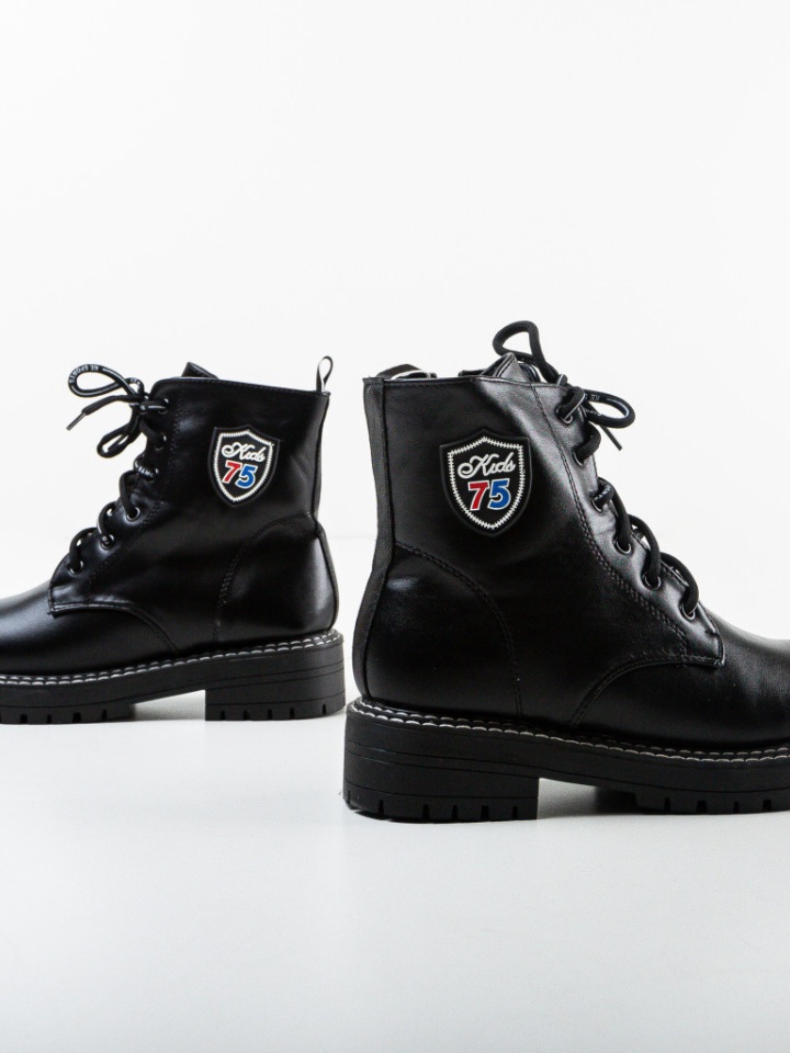 Ghete Chanel Negre 2