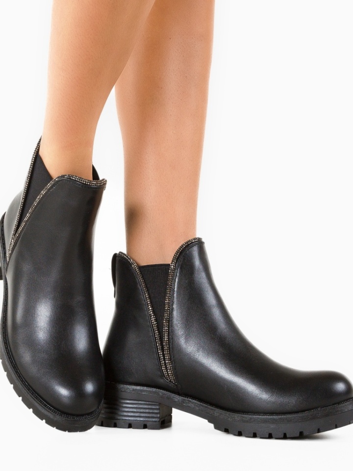 Ghete dama Hawki Negre