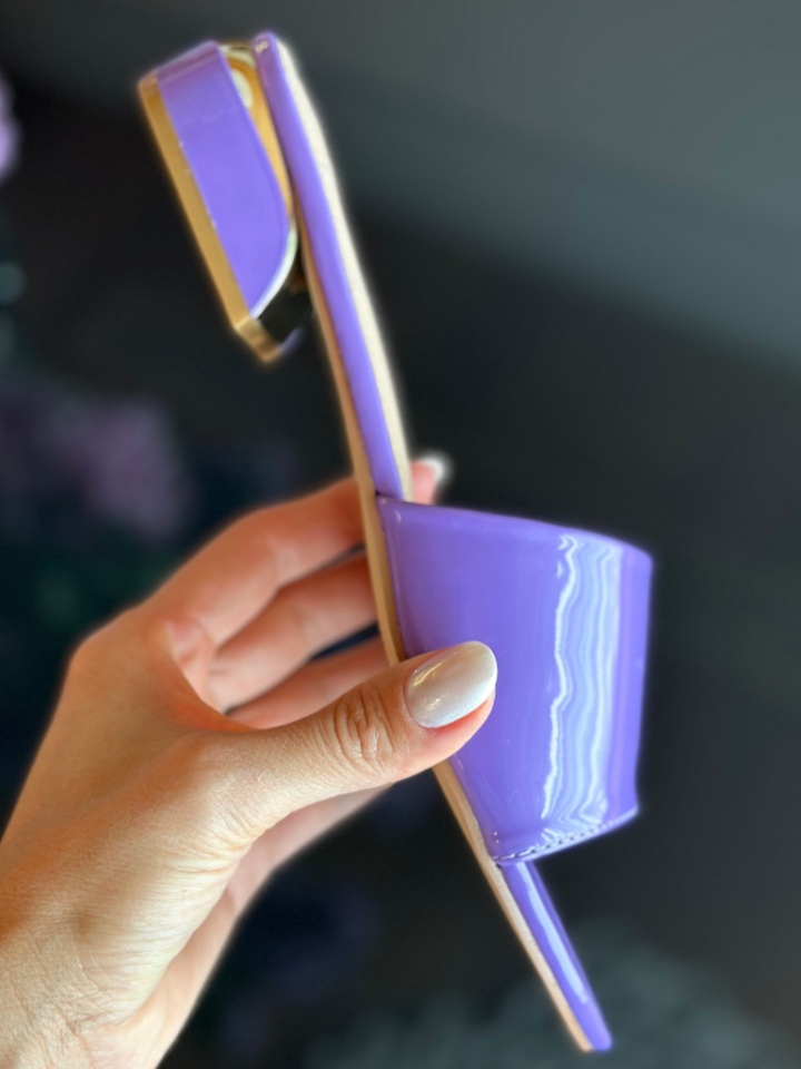 Saboti dama Nicodemus Mov