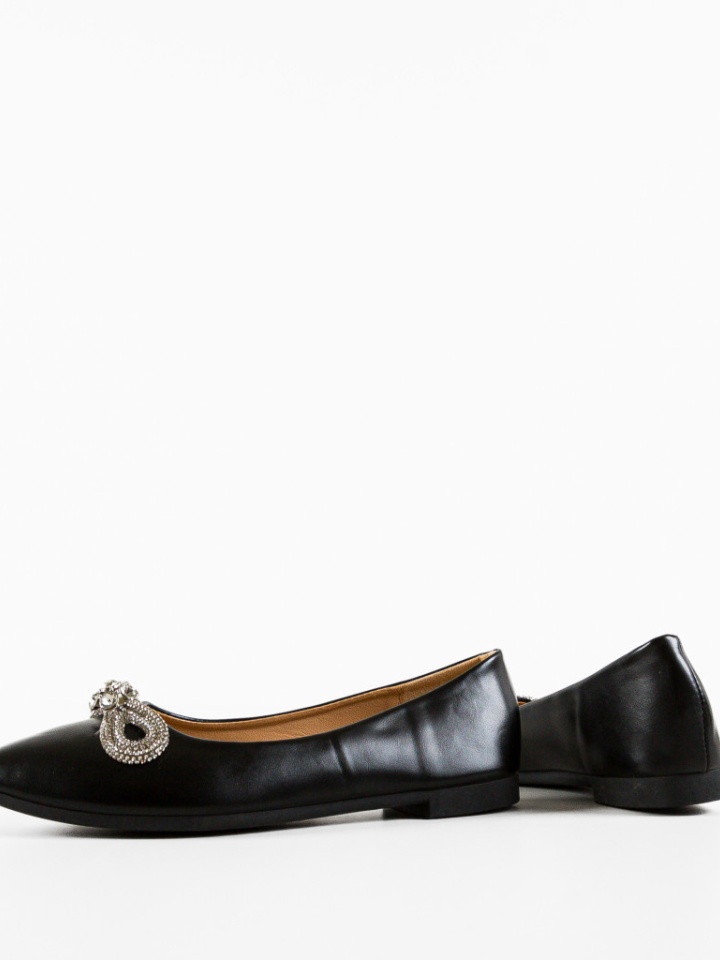 Balerini dama Laudine Negri