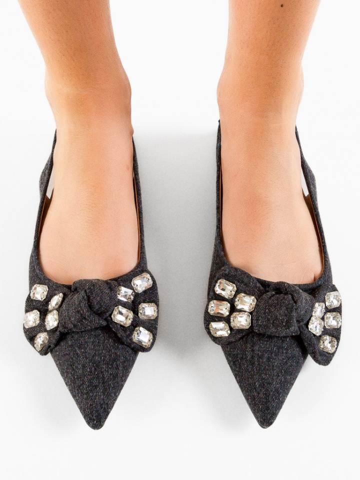 Balerini dama Zorro Negri