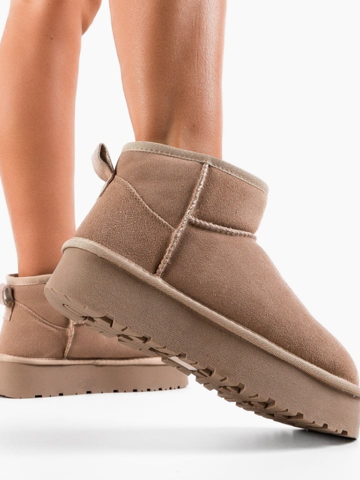 Cizme tip Ug Daianaz Negre