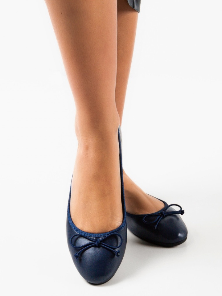 Balerini dama Singh Bronze