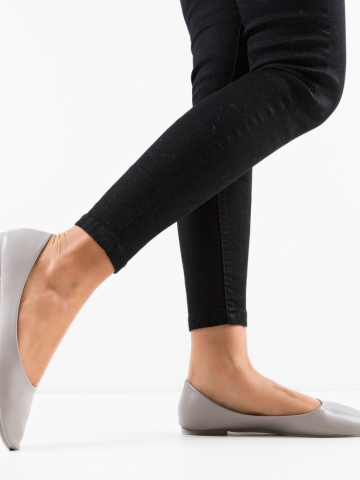 Balerini dama Kandar Roz