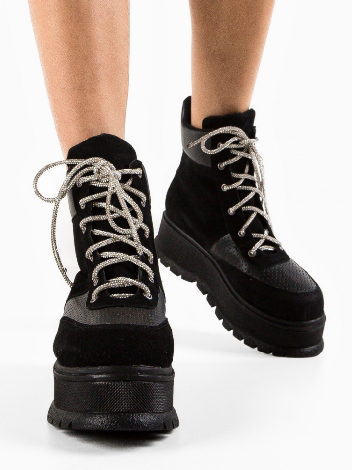 Ghete dama Sedai Negre 3