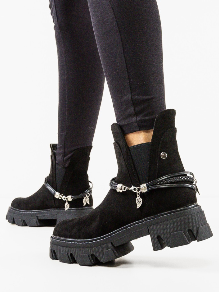 Ghete dama Davi Negre