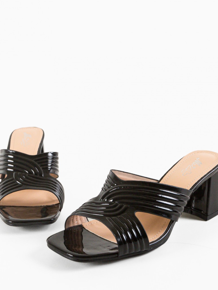 Saboti dama Cyrano Nude