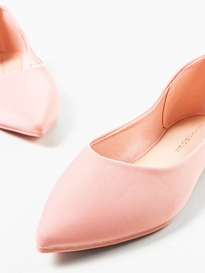 Balerini dama Yndyanka Bej