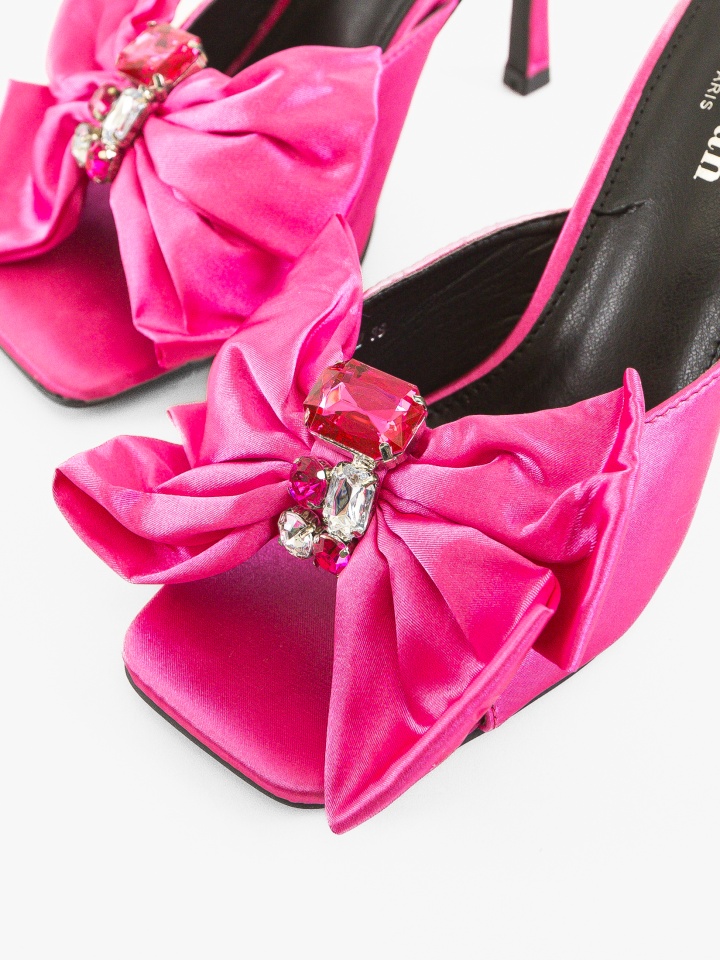 Saboti dama Paige Negri