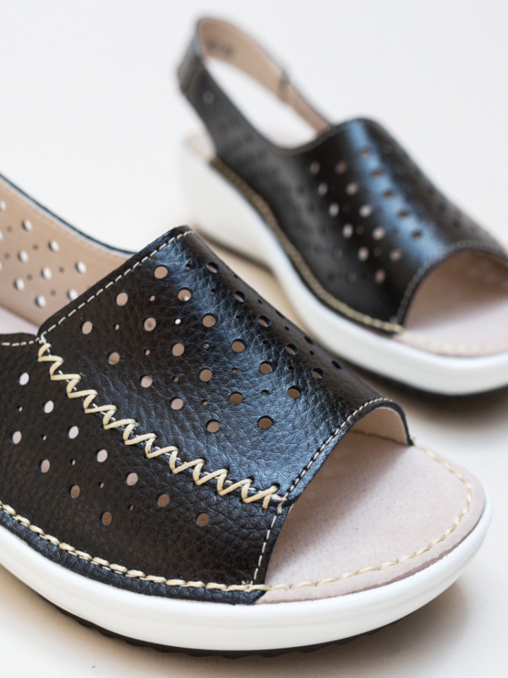 Platforme Lindone Albe