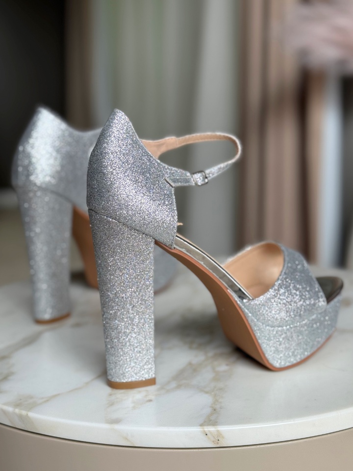 Sandale cu toc Doan Aurii