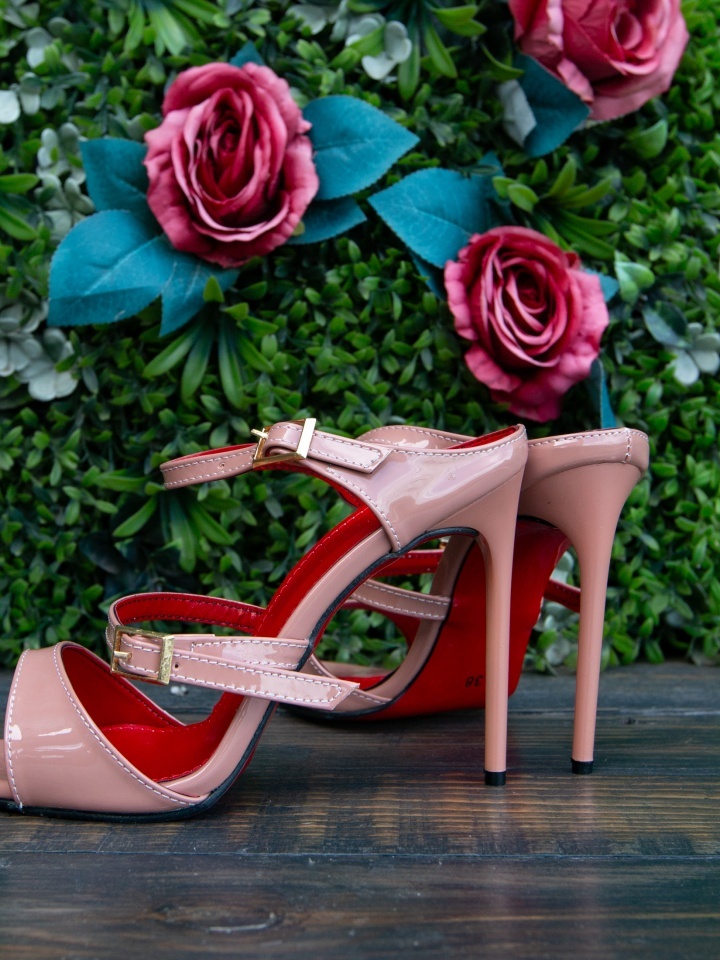 Saboti dama Yara Negri 2